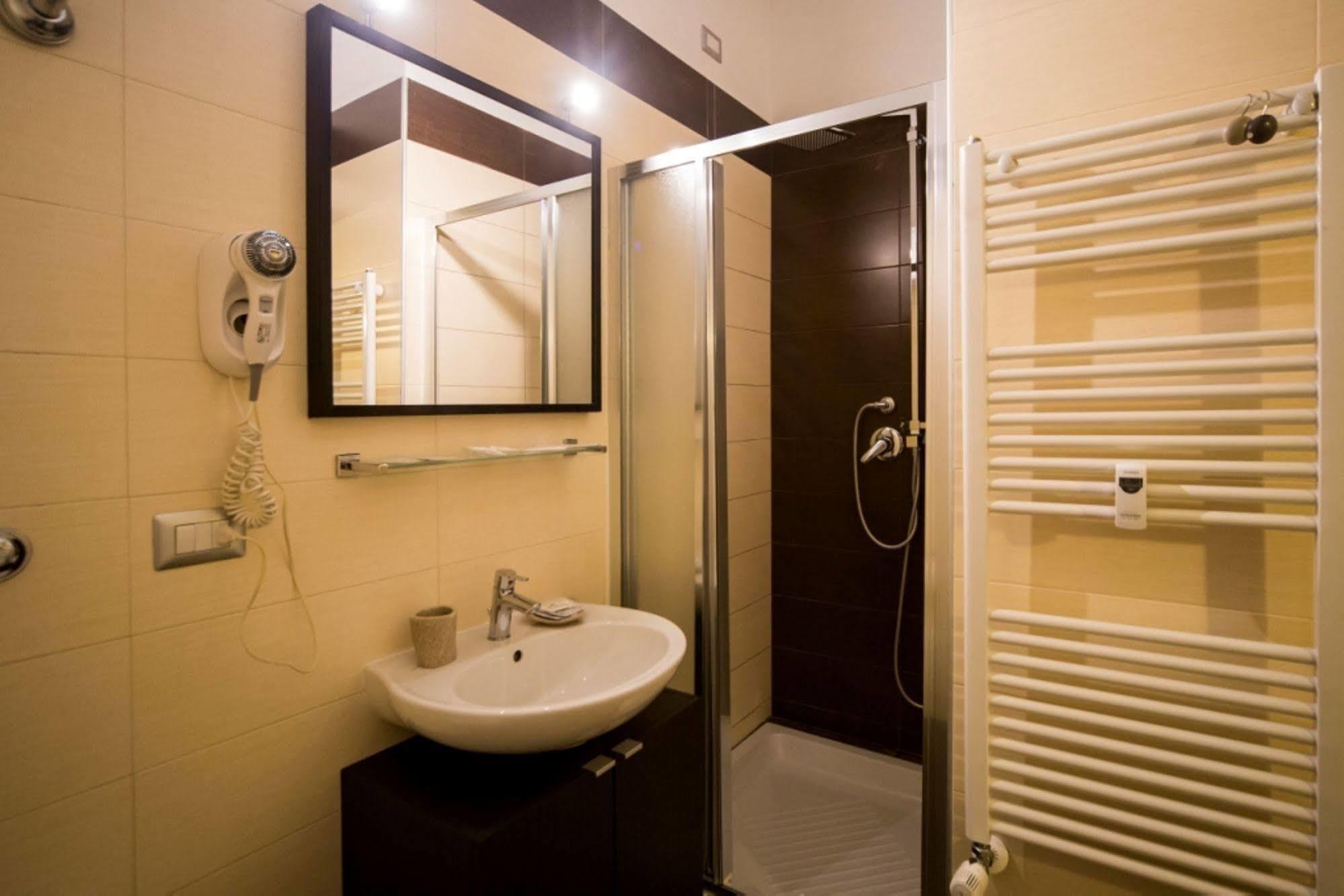 Mikale Rooms Рим Екстер'єр фото
