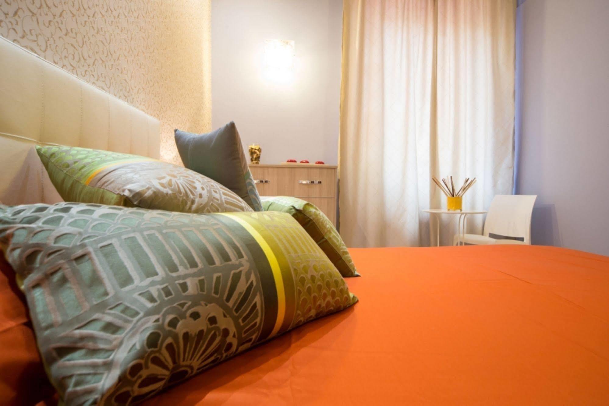 Mikale Rooms Рим Екстер'єр фото